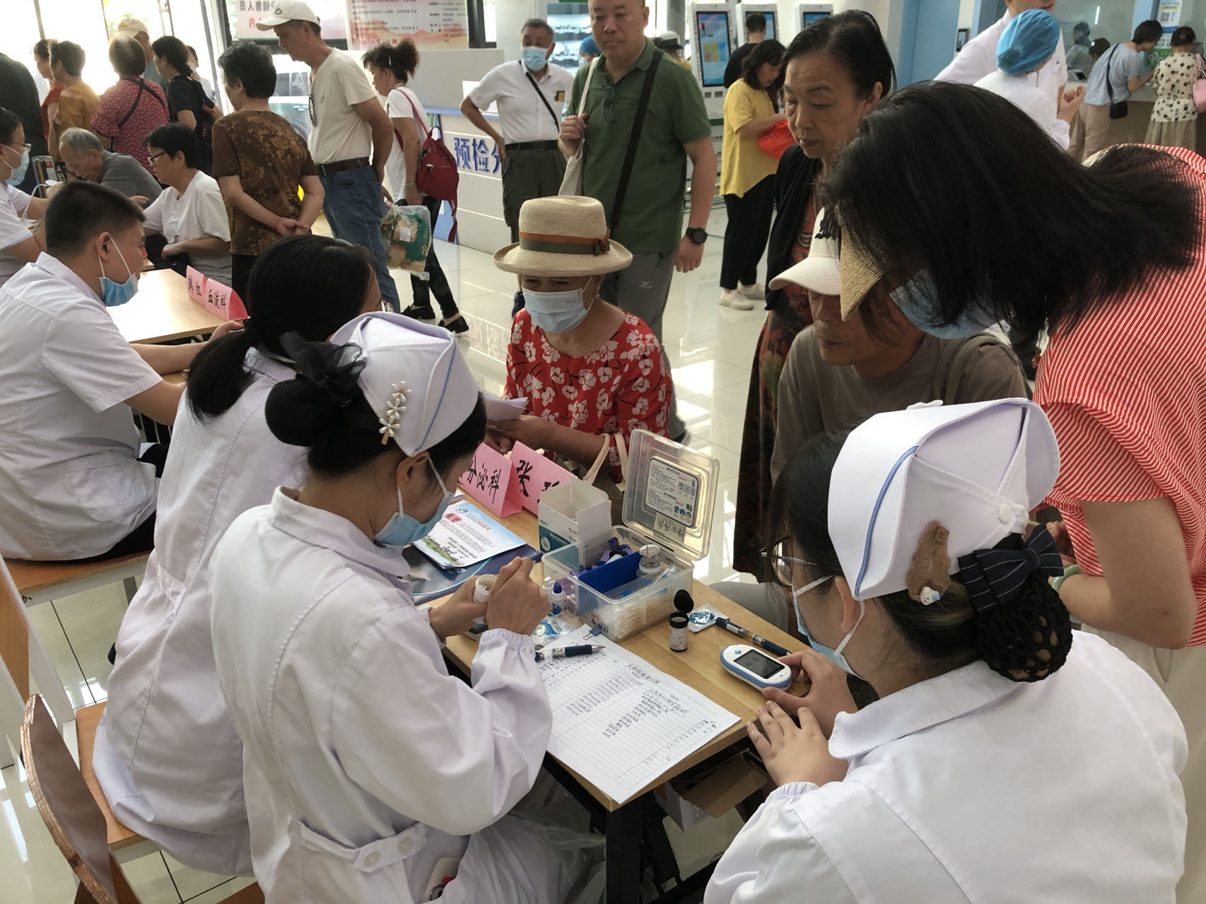 醫(yī)患同行  提高安全  減少傷害 ——《世界患者安全日》主題宣講及義診活動紀(jì)實